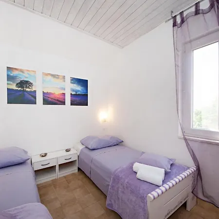 Nincevic, Kanica Appartamento